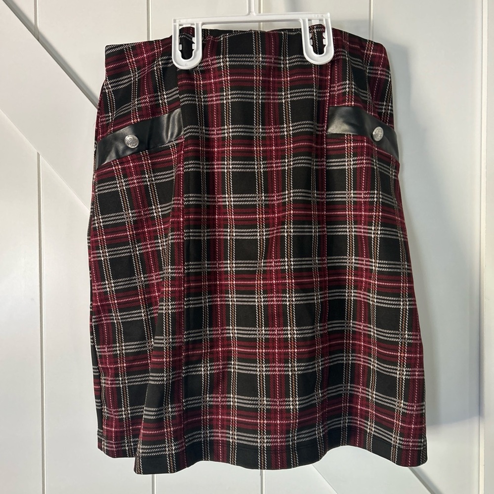 Soho Red and Black Plaid Pencil Skirt